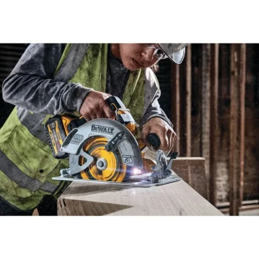 DeWalt DCS573B 20V Max 7-1/4" Brushless Cordless Circular Saw (Tool Only) - Image 3