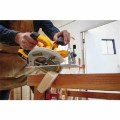 DeWalt DCS570P1 20V Max 7-1/4" Brushless XR Circular Saw Kit -Home Tools Sale image 131fef6f 4849 4eeb bf66 1000979ab5b7