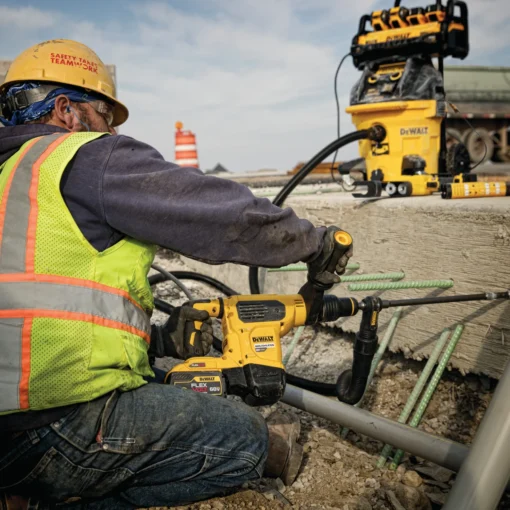DeWalt DWV012 Vacuum - Image 4