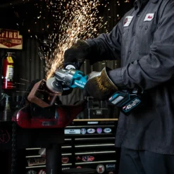 Makita GAG01M1 40V Max XGT 4-1/2" / 5" Angle Grinder Kit -Home Tools Sale image acdb4729 7379 4912 8278 c1e6d388bf82