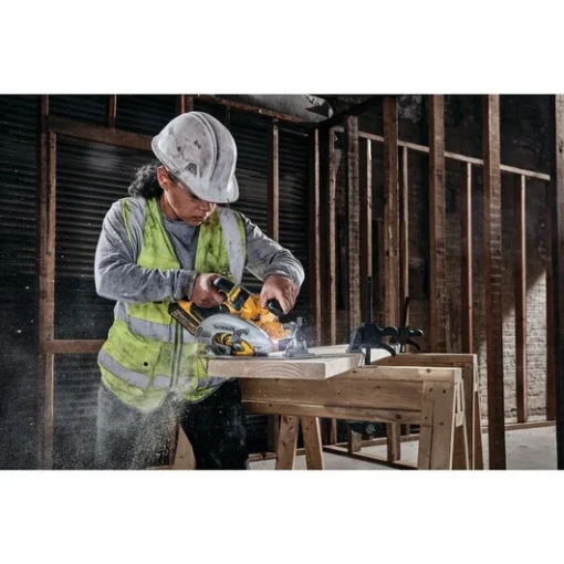 DeWalt DCS573B 20V Max 7-1/4" Brushless Cordless Circular Saw (Tool Only) - Image 4